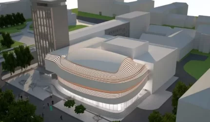 Renovuoti ar statyti naują teatrą?