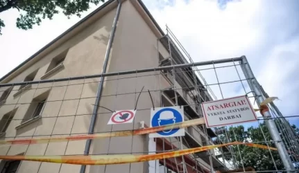 Apdovanotos aktyviausiai renovacijos srityje dirbusios savivaldybės