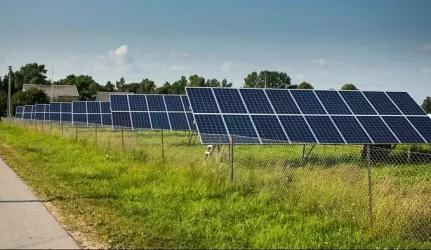 Kaip įdarbinti saulę miesto viešose erdvėse?