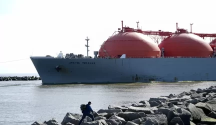 Premjeras liko patenkintas SGD terminalo statybų sparta