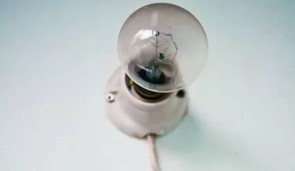 Energiją taupančios elektros lemputės – tylios žudikės?