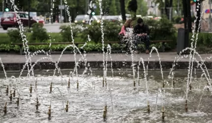 Po dvejų metų Vašingtono skvere veikia fontanas