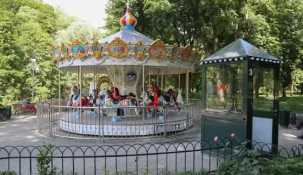 Bernardinų sodo karuselę jau išbandė beveik 5000 vaikų