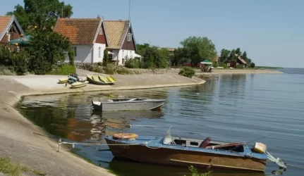 Pastatų griovimas Juodkrantėje