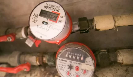 Informacija dėl karšto vandens skaitiklių įrengimo