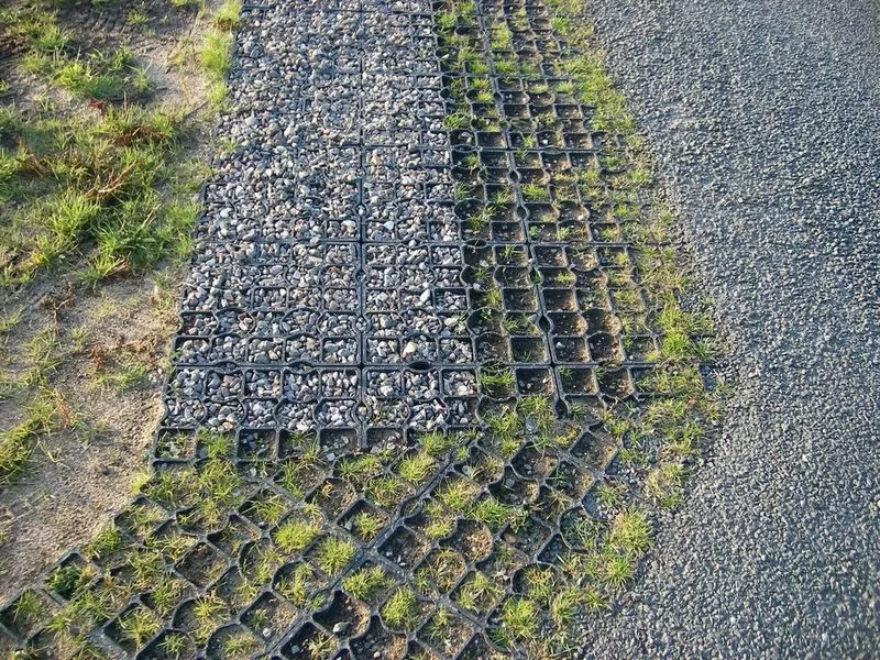 Grotelių EcoRaster įrengimas