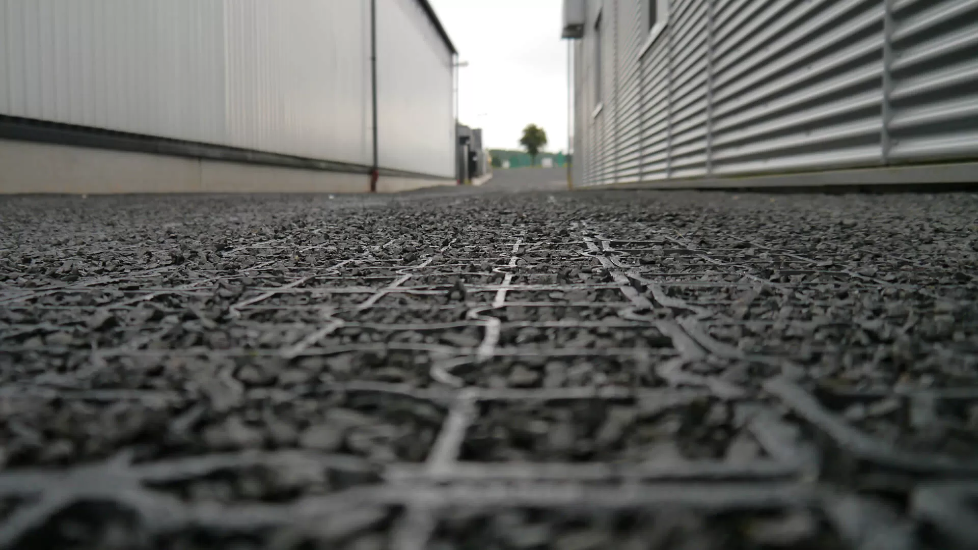 Grotelės ECORASTER – UNIVERSALU IR PAPRASTA