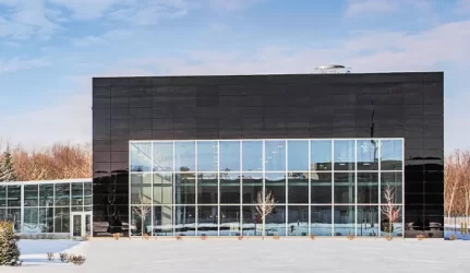 „Guardian Industries Corp.“ išplėtė savo mokslo ir technologijų centrą