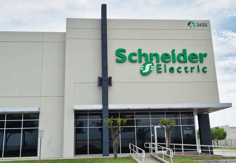 „Schneider Electric“ su „Cisco“ kurs lanksčias tinklų kontrolės sistemas