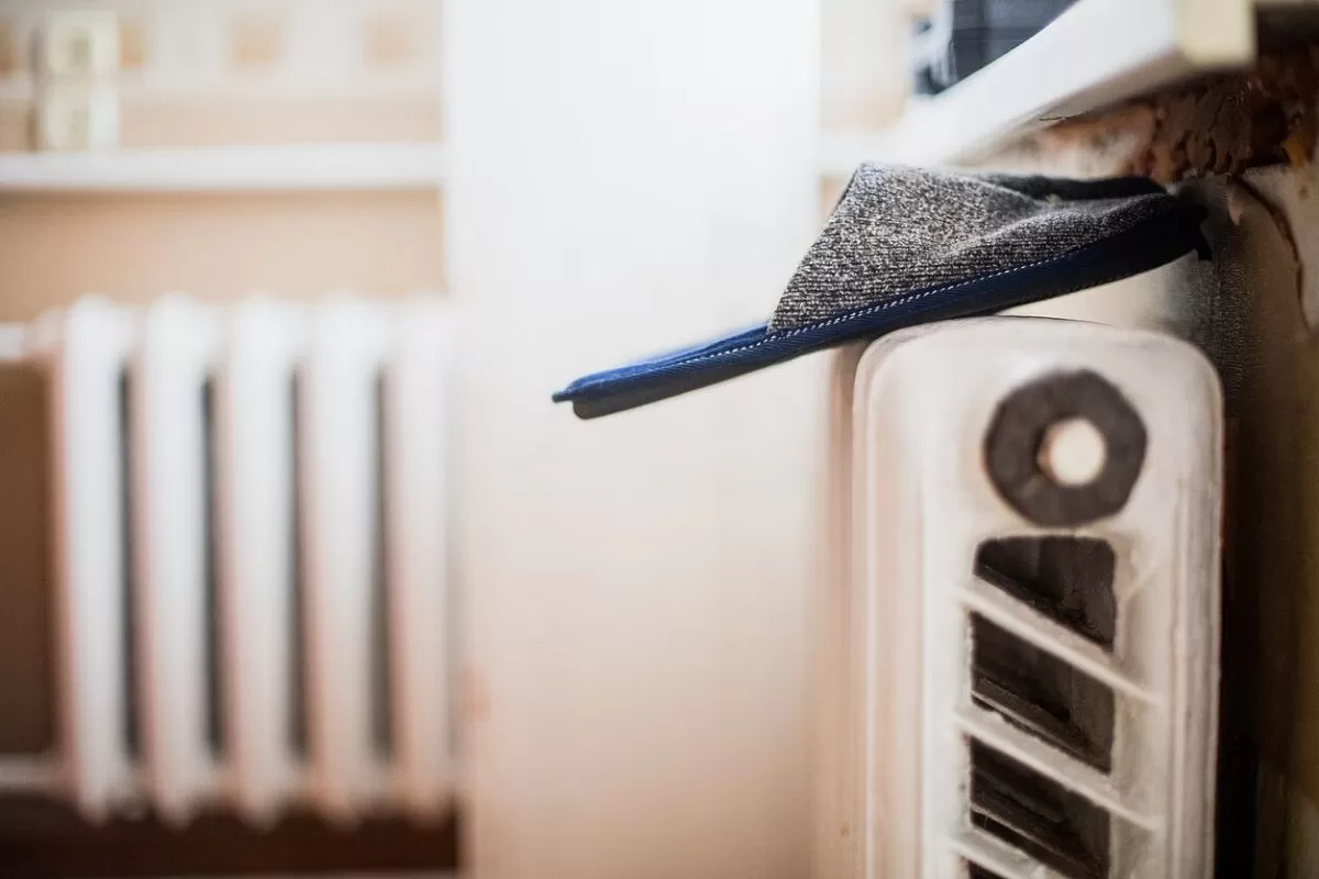 Šildyti gali ir sienų dažai