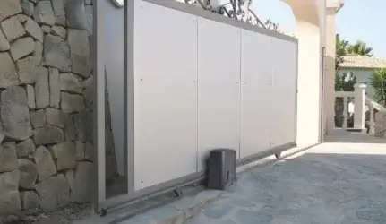 Vartų automatika – modernus sprendimas