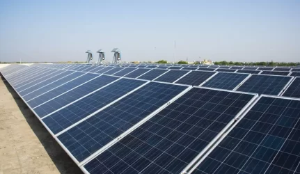 „Kauno energija“ ant savo pastatų ketina įrengti saulės jėgaines