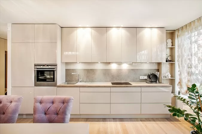 Modernūs virtuvės baldai