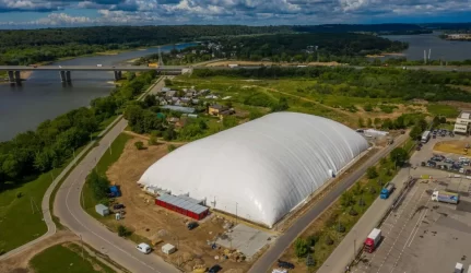 Kaune iškilo vienintelis tokio dydžio futbolo maniežas Lietuvoje