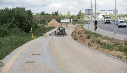 Nauja jungtis Vilniaus dviračių takų tinkle – Pilaitėje tiesiamas dviračių takas
