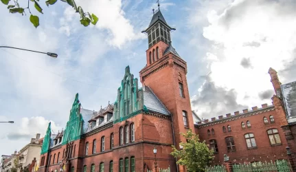 Savivaldybė prašo stabdyti pašto pardavimo aukcioną