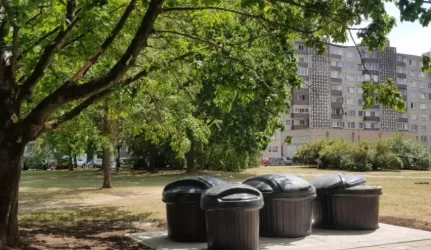 Numatoma padidinti privalomą atstumą nuo atliekų konteinerių aikštelių iki gyvenamųjų namų