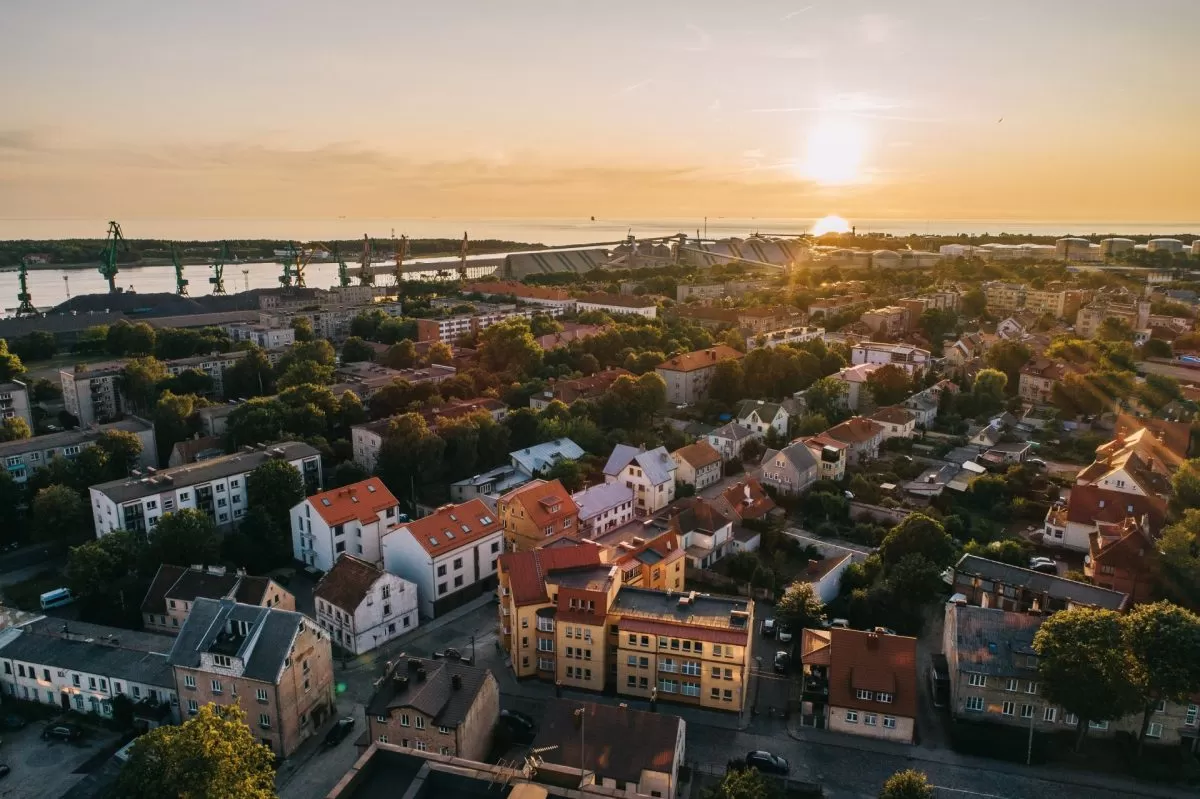 statytojų įmokos