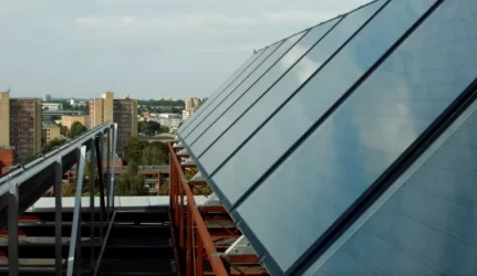 Pratęstas terminas teikti paraiškas žaliosios energijos šaltiniams daugiabučiuose diegti