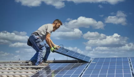 Saulės elektrinėms įsirengti ir seniems šildymo katilams pasikeisti skirta daugiau nei 21 mln. eurų