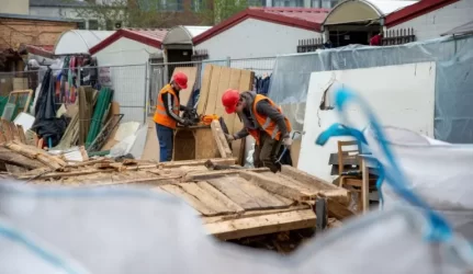 Stoties turgavietėje – pirmieji pokyčiai: aptriušusius kioskus pakeis šiuolaikiški paviljonai