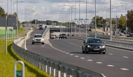 Viadukas sostinės Dariaus ir Girėno g. tapo draugiškesnis pėstiesiems