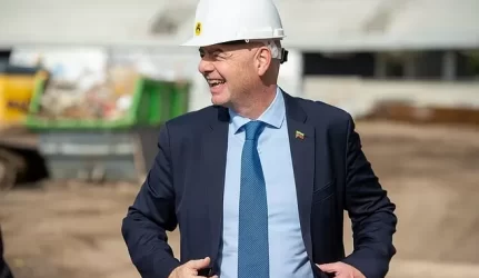 FIFA prezidentas Gianni Infantino įvertino Kaune kylantį stadioną: „Čia bus viskas, ko reikia pergalėms“
