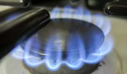 Vyriausybės priemonės leis sumažinti elektros ir dujų kainas