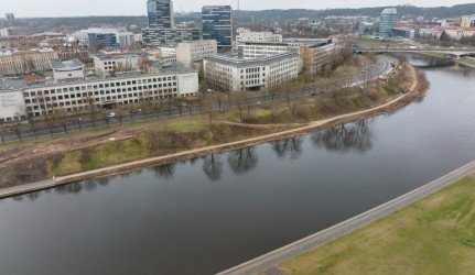 Kairiosios Neries krantinės atnaujinimo darbai