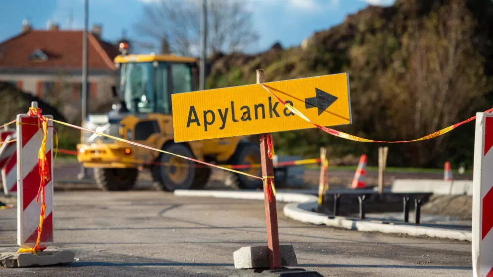 Eismo pokyčiai Neries krantinėje: dėl šilumos tinklų atnaujinimo uždaroma atkarpa tarp Sąjungos aikštės ir K. Griniaus gatvių