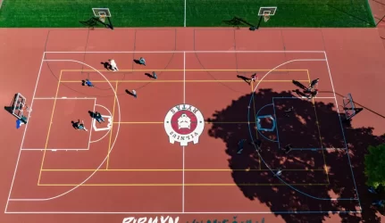 Tuskulėnų gimnazijos sporto aikštynas