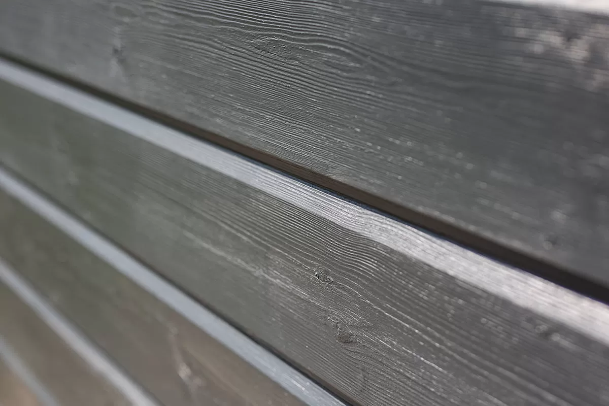 Kaip išvengti dažniausiai daromų klaidų, dažant fasadą ar tvorą