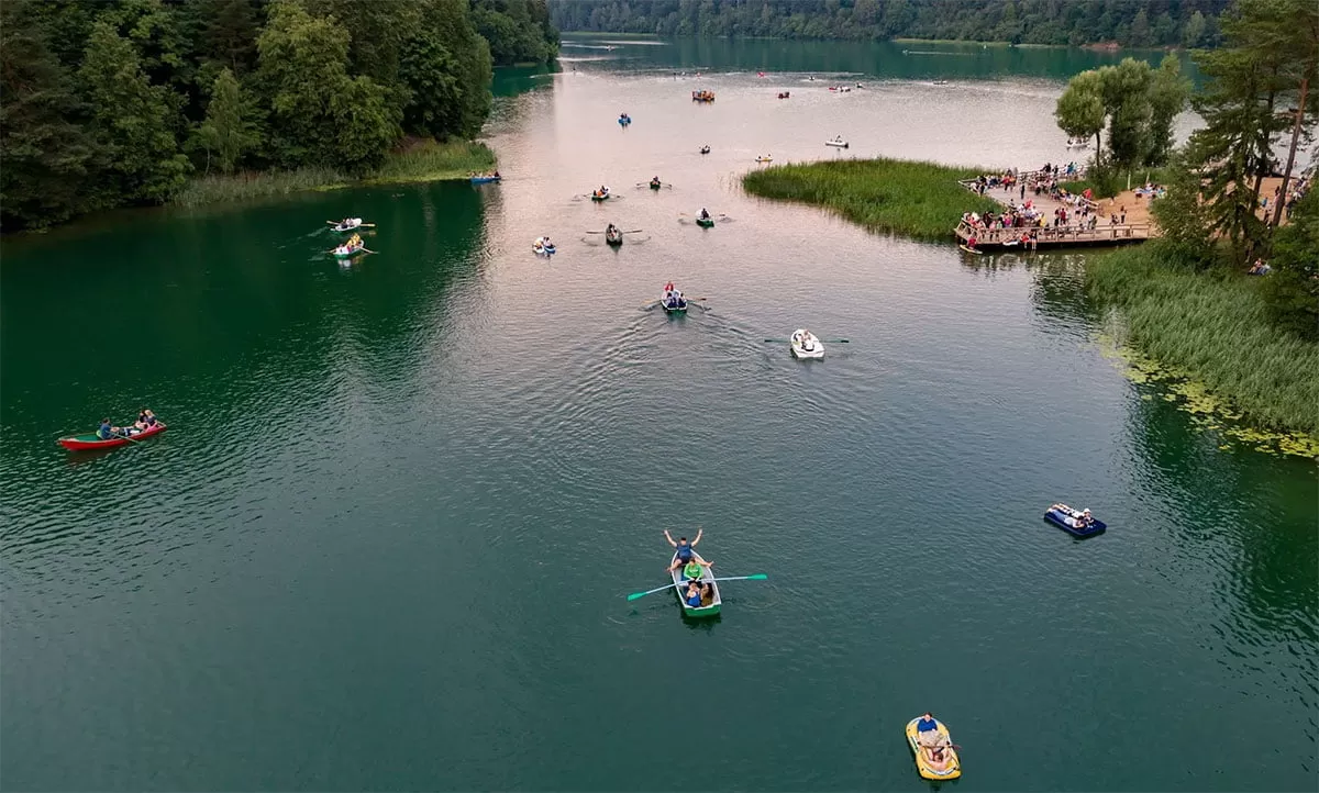 Balsio ežero pastatai