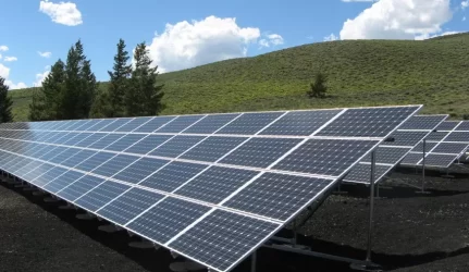 Norintiems nuotolinės elektrinės vystytojai iki metų pabaigos pasiūlys 38 MW galios saulės parkuose