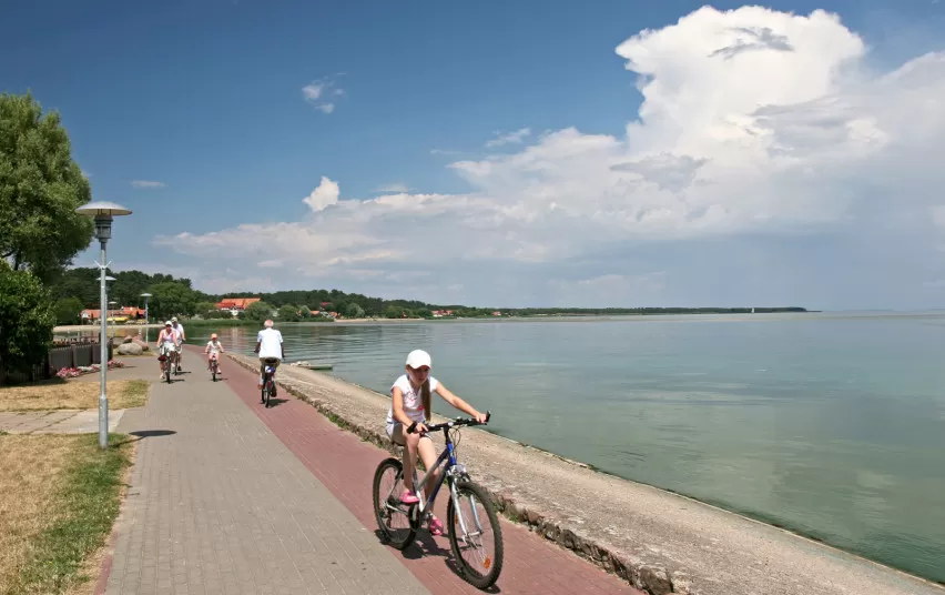 Kuršių nerijoje bus atnaujinti dviračių takai