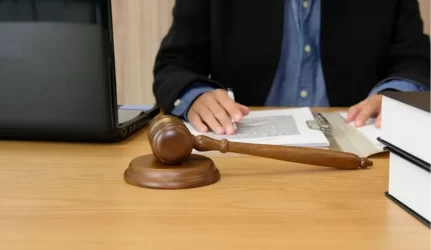 Pirmą kartą Lietuvoje už dokumentų klastojimą architektui teks stoti prieš teismą