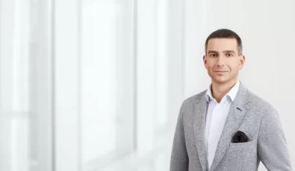 Saulės nestabdys – investuotojai įtikino energetikos prievaizdus nusileisti