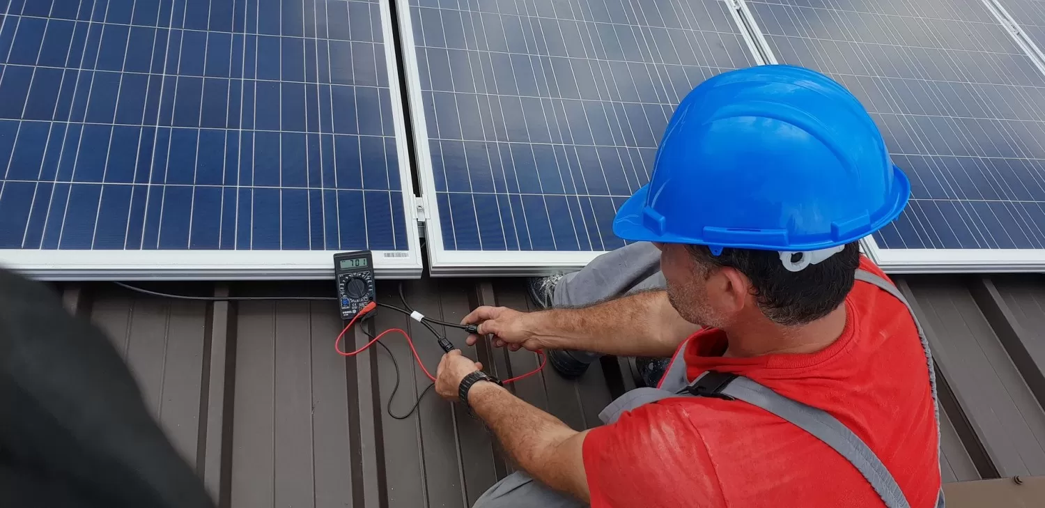 Saulės elektrinės priežiūra
