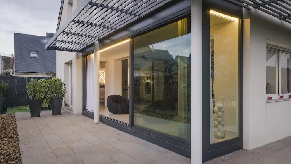 Aliuminio langai terasa