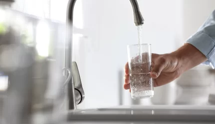 Šiandien geriamasis vanduo iš čiaupo yra kasdienybė / Shutterstock