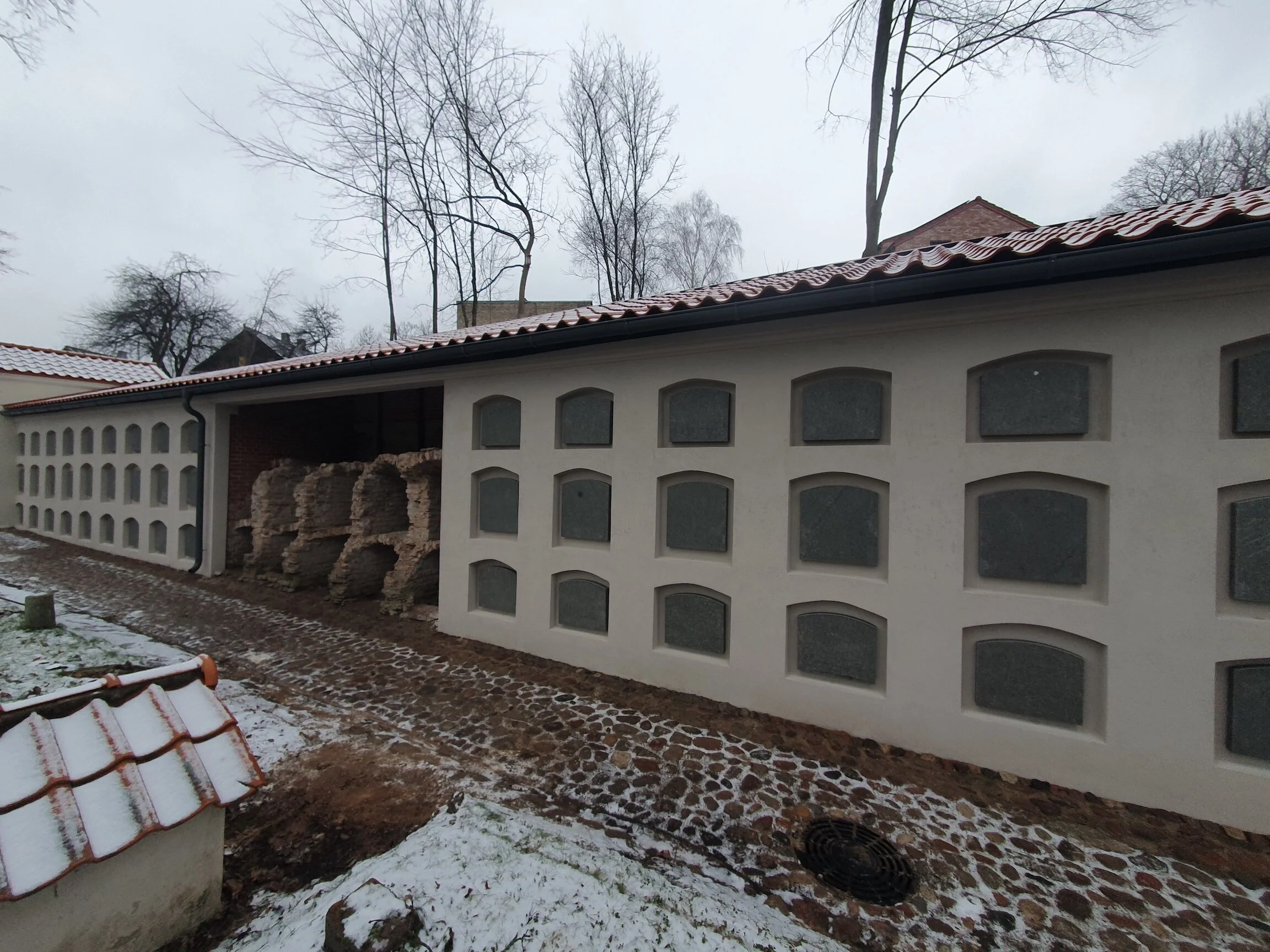 Vilniaus senųjų Bernardinų kapinių kolumbariumas