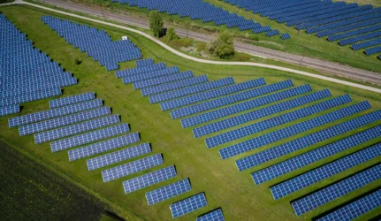 Saulės elektrinių parkas (asociatyvi nuotrauka)