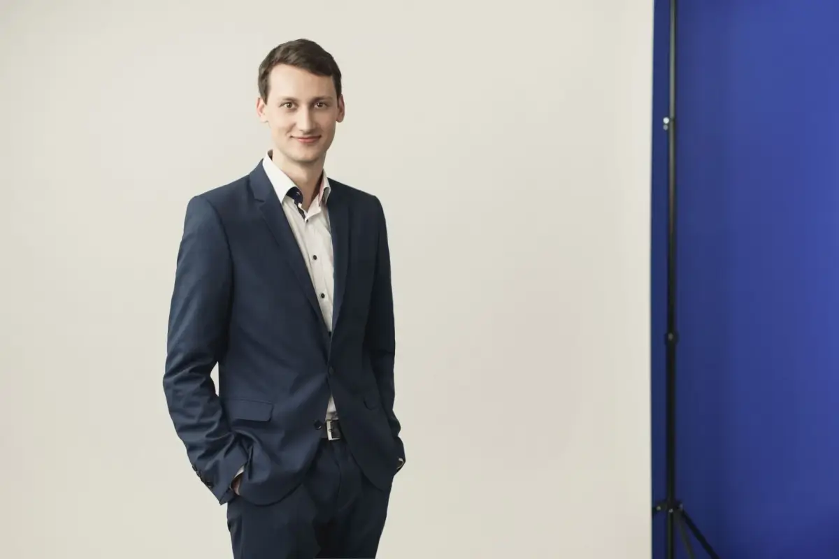 Varvekliai ant pastatų