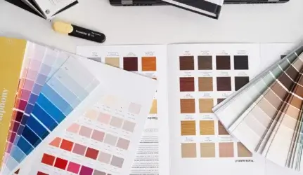 Skirtingai matomos spalvos