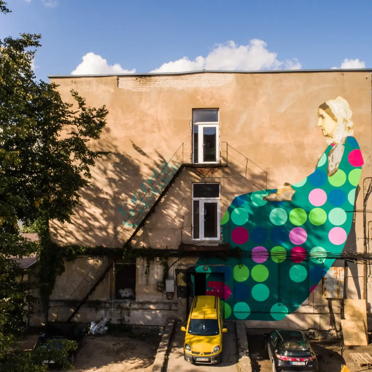 „Festivalio motina“ – vienas ryškiausių „Open gallery“ darbų , aut. Linas Kaziulionis.